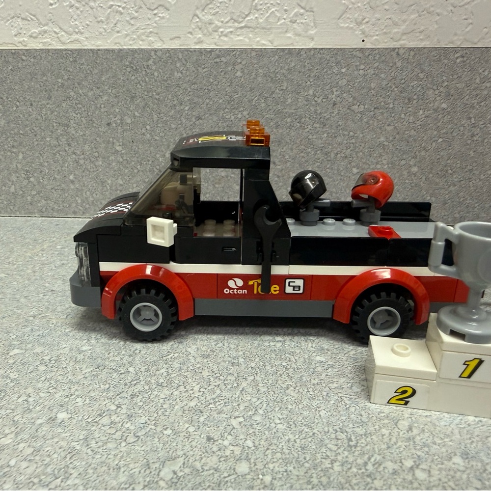 60084 LEGO City Racing Bike Transporter